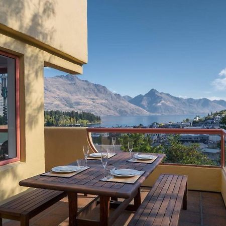 Magnificent Apartment With Great Views! Queenstown Bagian luar foto