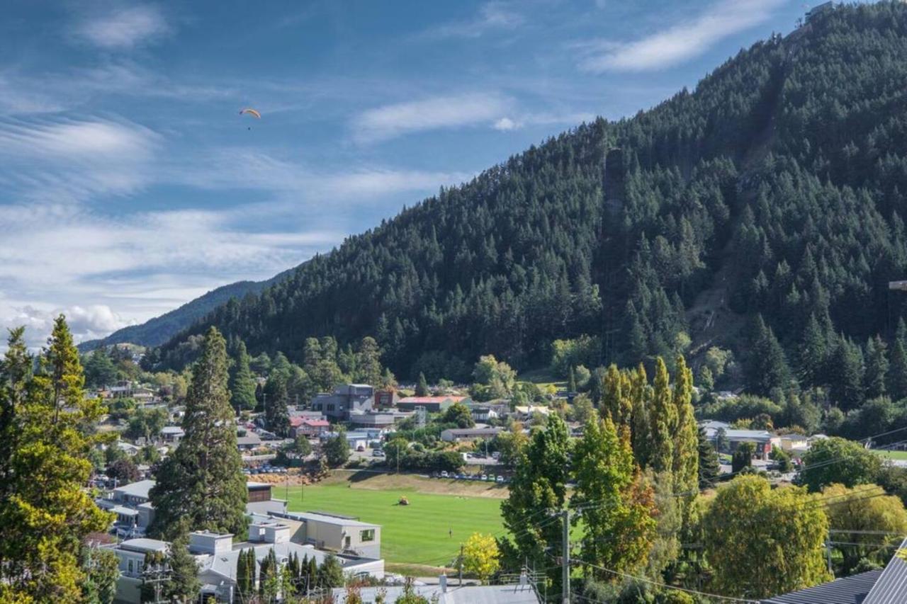 Magnificent Apartment With Great Views! Queenstown Bagian luar foto
